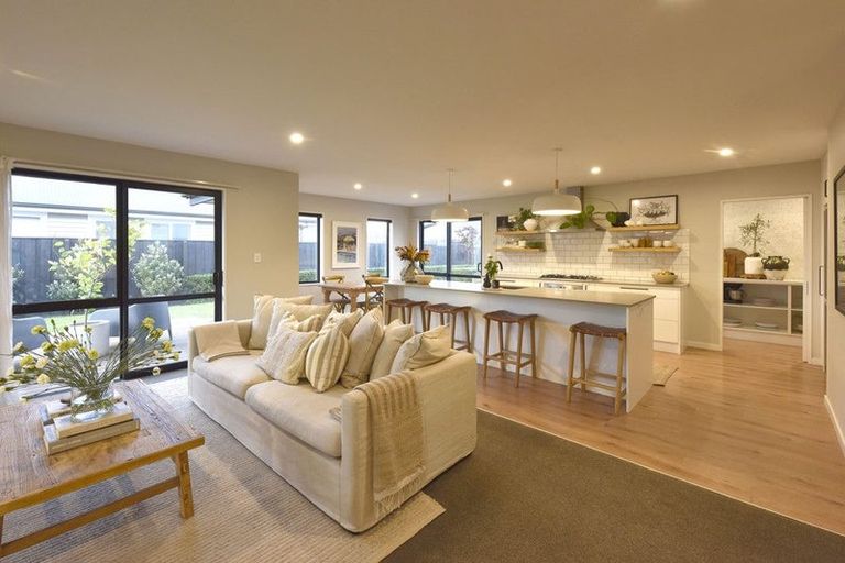 Photo of property in 4 Papawai Drive, Rangiora, 7400