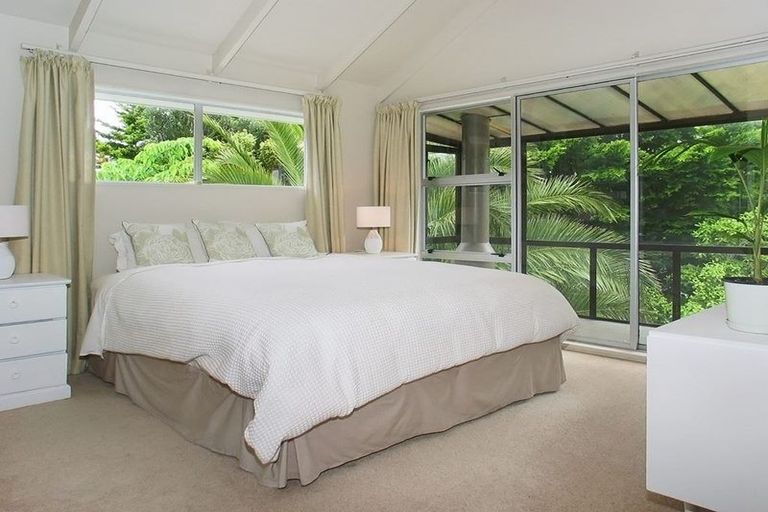 Photo of property in 9 Keel Place, Whitby, Porirua, 5024
