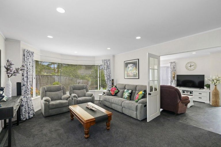 Photo of property in 2/21 Sharpe Crescent, Wainuiomata, Lower Hutt, 5014