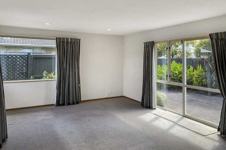 Photo of property in 24b Picton Avenue, Riccarton, Christchurch, 8011
