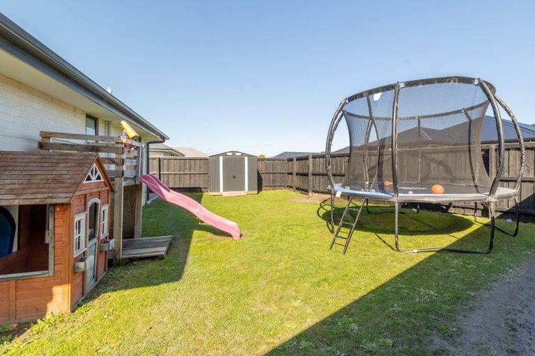 Photo of property in 13 Stackwood Avenue, Woodend, 7610