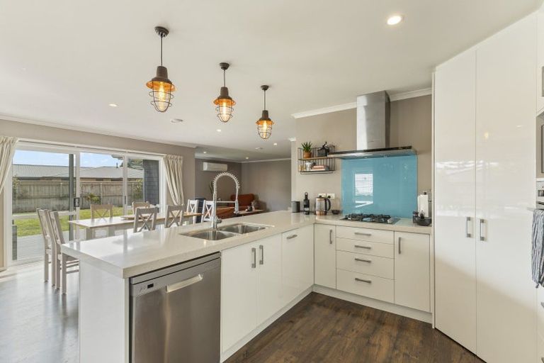 Photo of property in 3 Keene Drive, Bell Block, New Plymouth, 4312