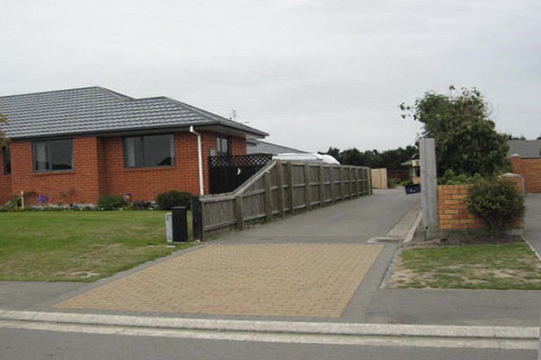 Photo of property in 6a Peel Close, Rolleston, 7614