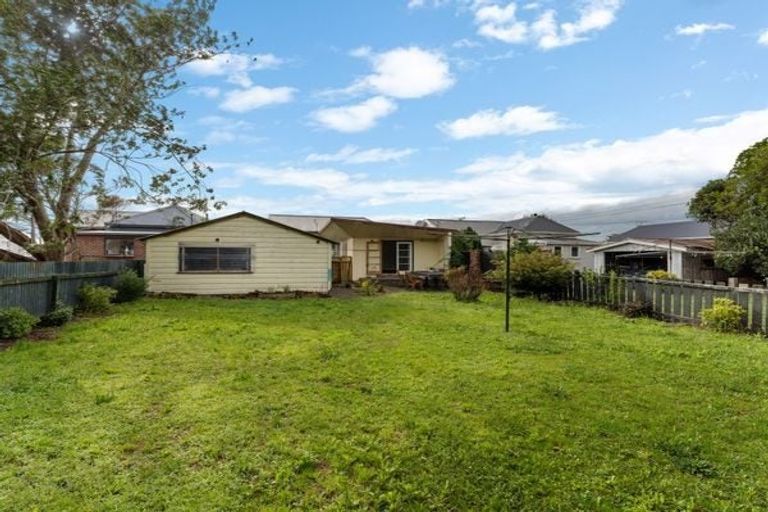 Photo of property in 93 Wilson Street, Hawera, 4610