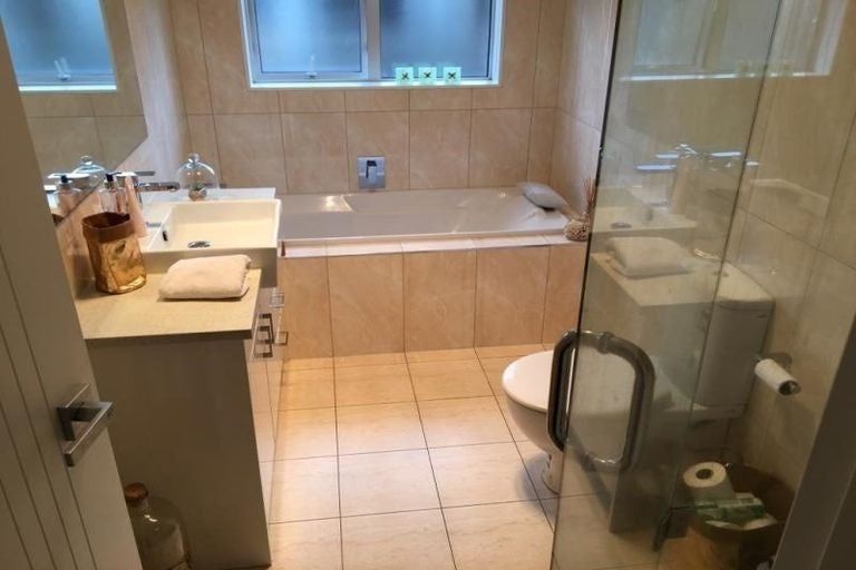 Photo of property in 19a Duncan Avenue, Te Atatu South, Auckland, 0610