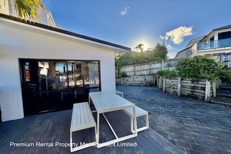 Photo of property in 12 Westergrove Place, West Harbour, Auckland, 0618
