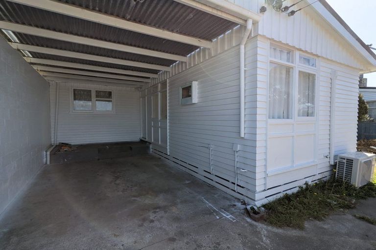 Photo of property in 9 Temuera Street, Otaki, 5512