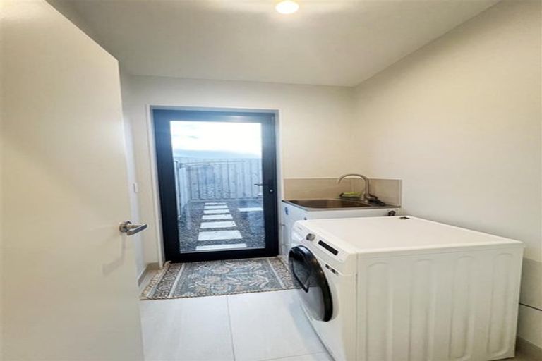 Photo of property in 43 Katikati Drive, Manurewa, Auckland, 2102