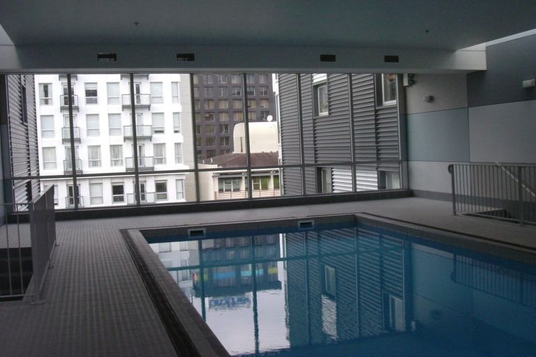 Photo of property in Montreaux Apartments, 4a/164 The Terrace, Wellington Central, Wellington, 6011