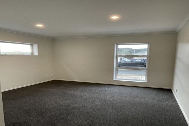 Photo of property in 25 Stockport Grove, Churton Park, Wellington, 6037