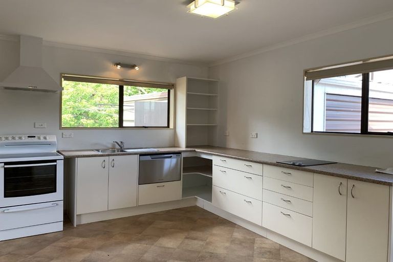 Photo of property in 3/7 Gerald Stokes Avenue, Helensville, 0800