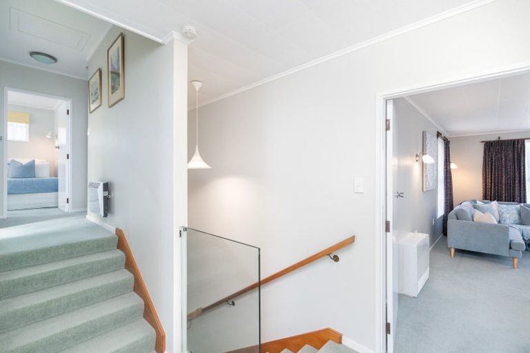 Photo of property in 14 Akatea Road, Korokoro, Lower Hutt, 5012