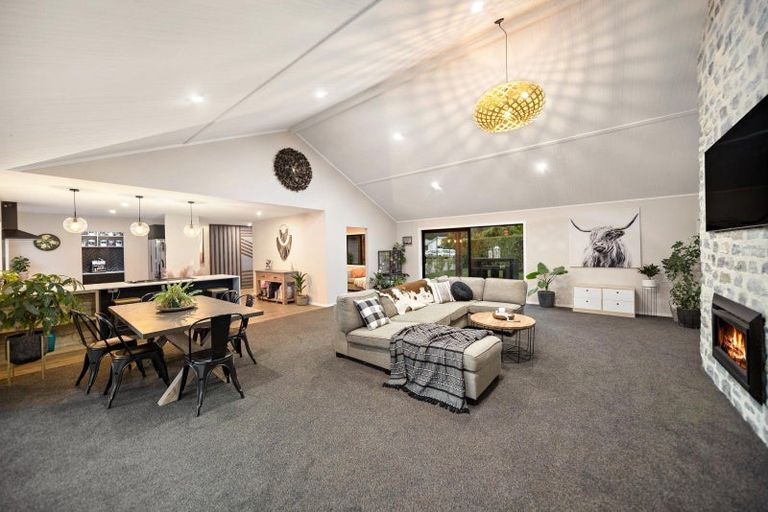 Photo of property in 13 Poolburn Court, Lake Hayes, Queenstown, 9304