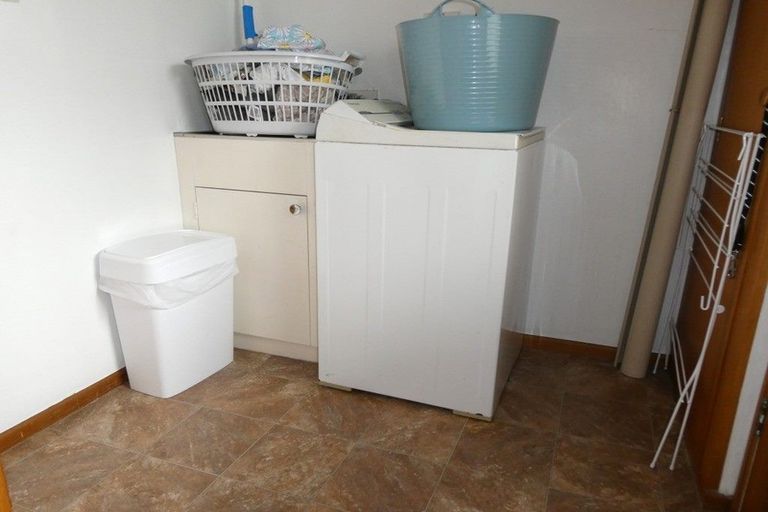 Photo of property in 2 Howitt Place, Hokitika, 7810