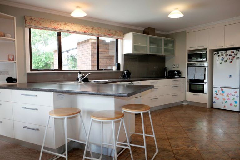 Photo of property in 86-88 Mcleavey Road, Ohau, Levin, 5570