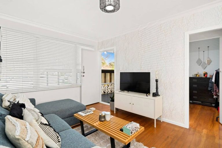 Photo of property in 2/71 Emmett Street, Greerton, Tauranga, 3112