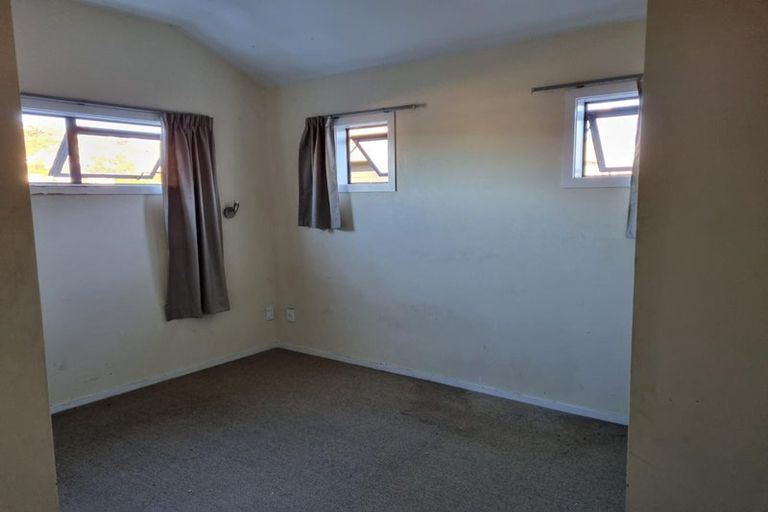 Photo of property in 4b Rotoiti Street, Johnsonville, Wellington, 6037