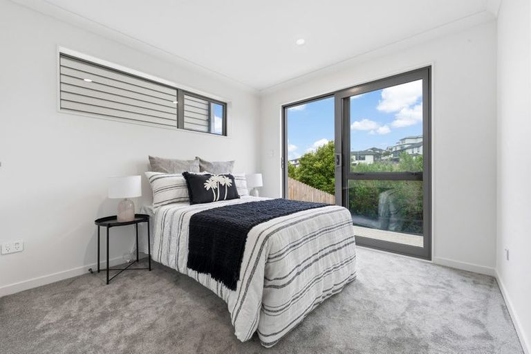 Photo of property in 6 Baumea Rise, Massey, Auckland, 0614