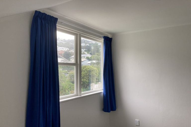 Photo of property in 87 Queens Drive, Lyall Bay, Wellington, 6022