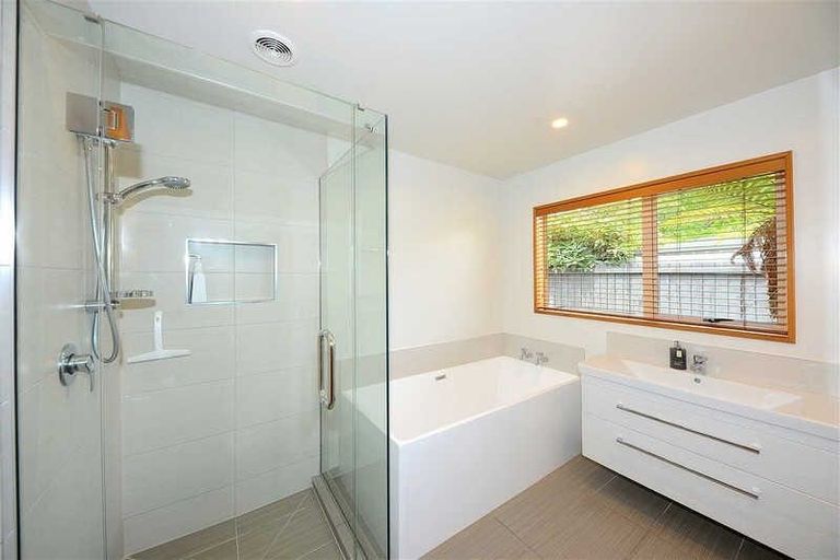 Photo of property in 157 Hawthornden Road, Avonhead, Christchurch, 8042