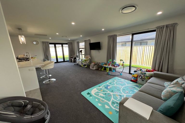 Photo of property in 14 Forge Close, Halswell, Christchurch, 8025