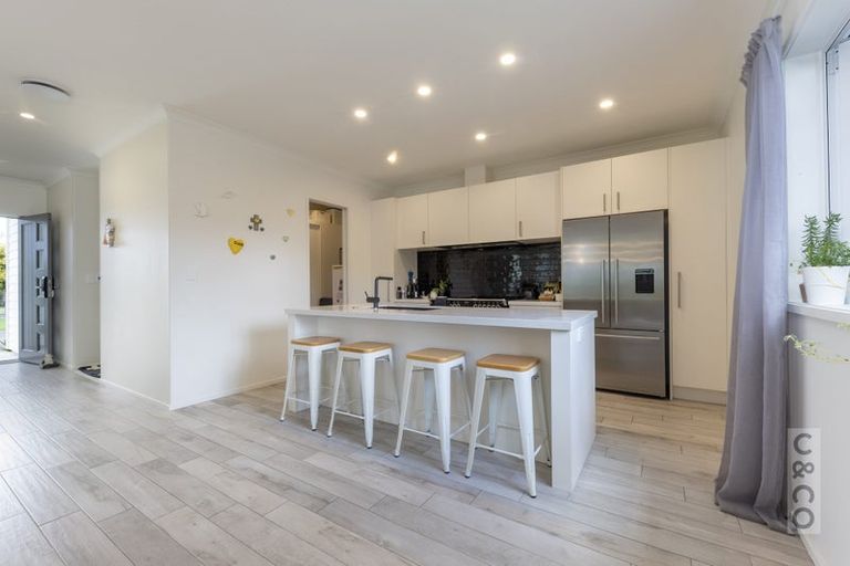 Photo of property in 14 Floyd Road, Riverhead, 0820