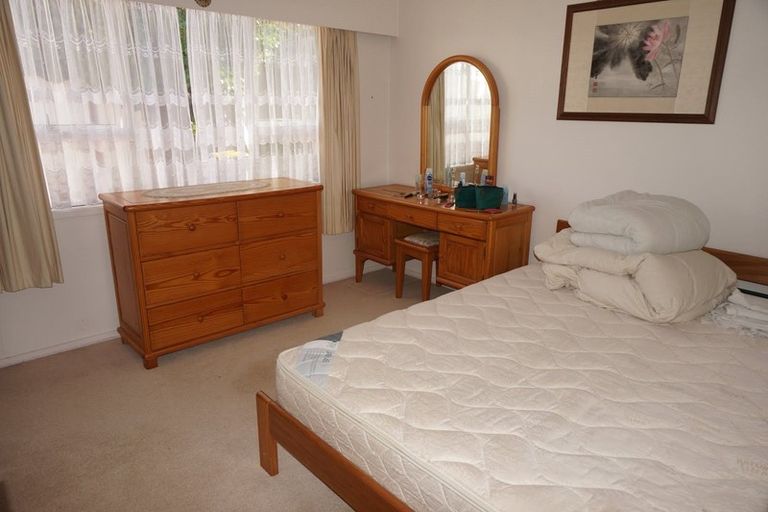 Photo of property in 57 Merriefield Avenue, Forrest Hill, Auckland, 0620