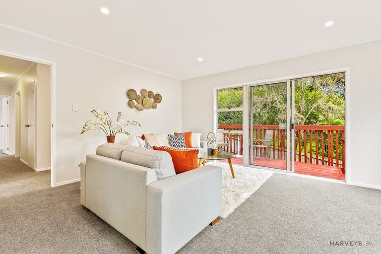 Photo of property in 1d Nandana Drive, Glen Eden, Auckland, 0602