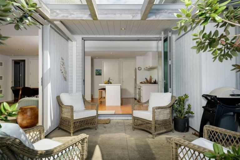 Photo of property in 14 Tay Street, Mount Maunganui, 3116
