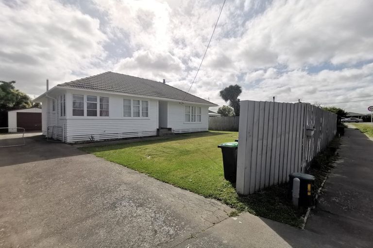 Photo of property in 4 Dufek Crescent, Wigram, Christchurch, 8042