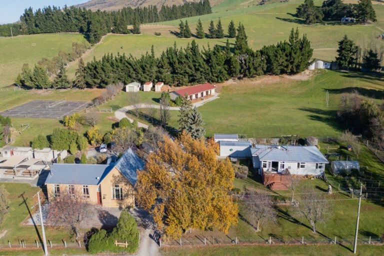 Photo of property in 9125 Hyde-middlemarch Road, Hyde, Ranfurly, 9397