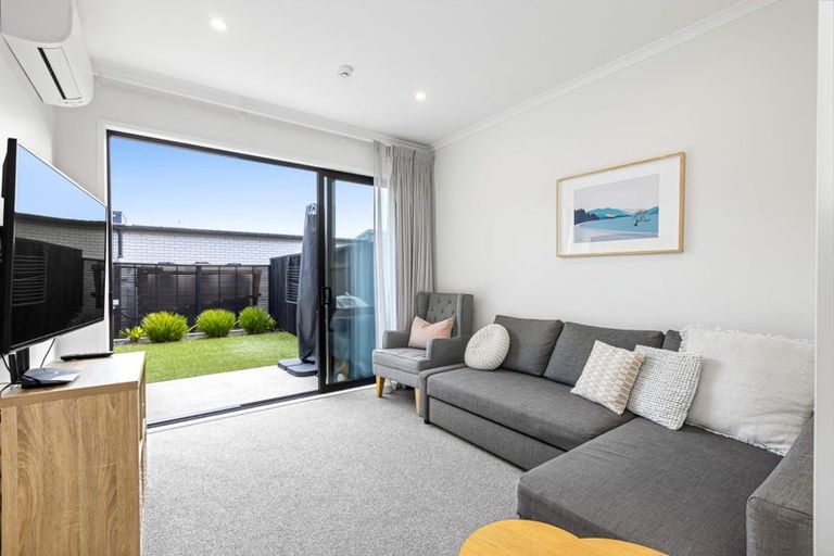 Photo of property in 42 Pennant Street, Long Bay, Auckland, 0630