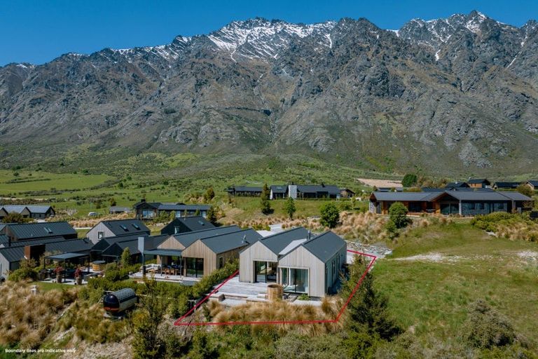 Photo of property in 11a Double Cone Road, Jacks Point, Queenstown, 9371