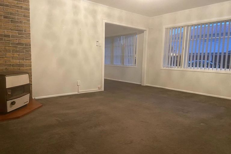 Photo of property in 11 Strid Road, Te Atatu South, Auckland, 0610