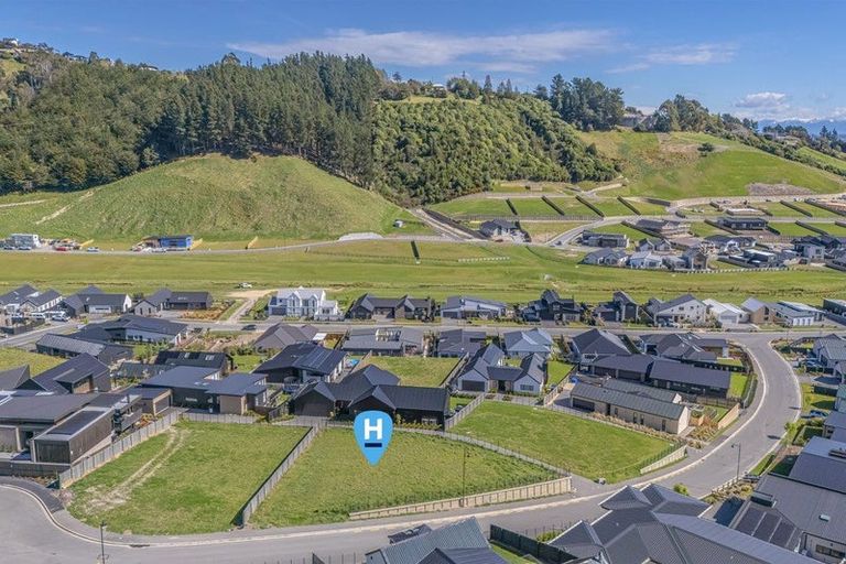 Photo of property in 24 Carex Rise, Cracroft, Christchurch, 8022