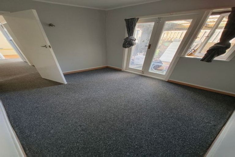 Photo of property in 36 Kamara Road, Glen Eden, Auckland, 0602