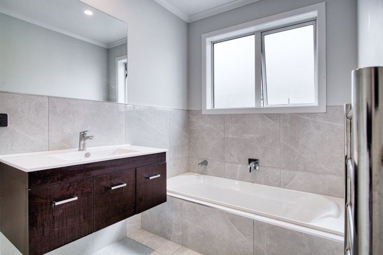 Photo of property in 5 Wairepo Street, Takanini, 2112