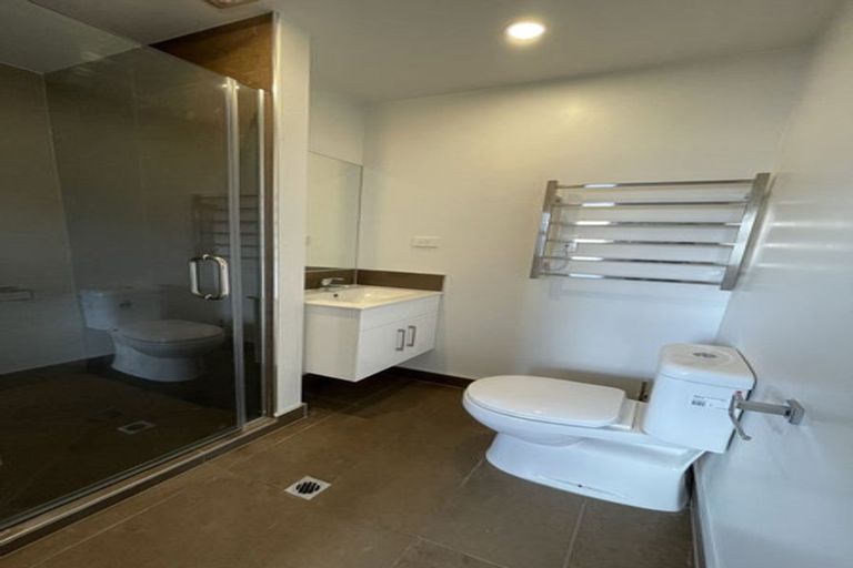 Photo of property in 53u4 May Street, Hamilton East, Hamilton, 3216