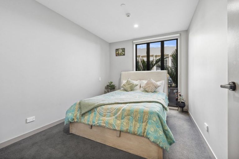 Photo of property in 104/2 Launch Road, Hobsonville, Auckland, 0616