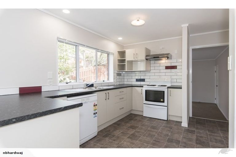 Photo of property in 5 Petrel Place, Massey, Auckland, 0614