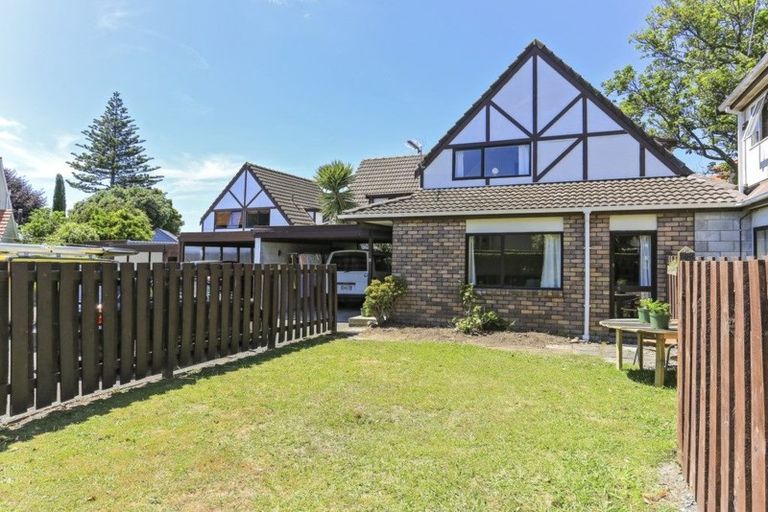 Photo of property in 3/190 Devonport Road, Tauranga, 3110
