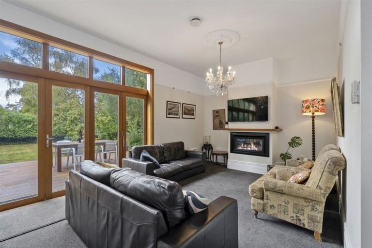 Photo of property in 98 Forfar Street, St Albans, Christchurch, 8014