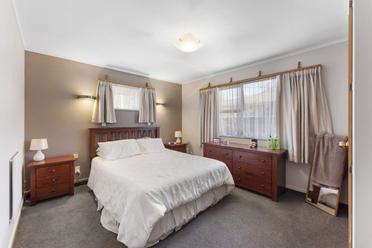 Photo of property in 10f2- Wilford Street, Wallaceville, Upper Hutt, 5018