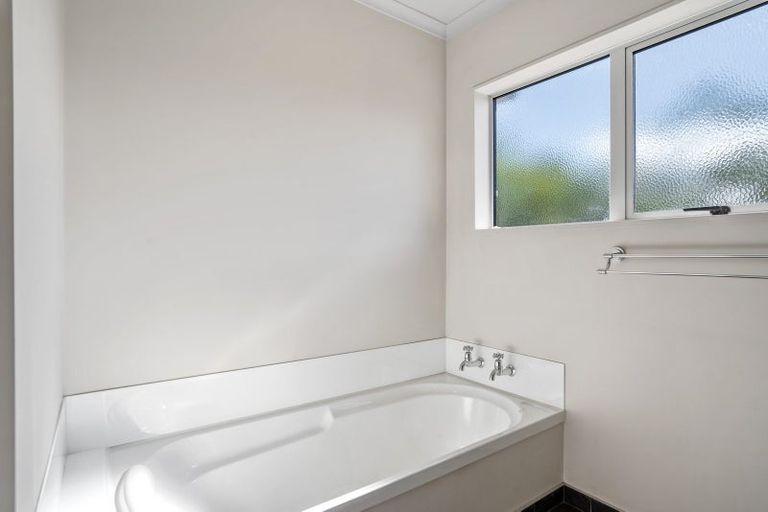 Photo of property in 3 Coach Place, Brightwater, 7022