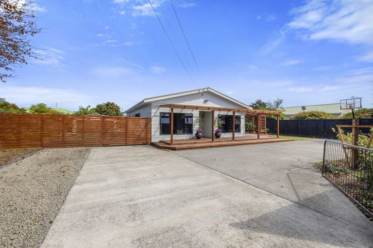 Photo of property in 79 Domett Street, Waitara, 4320