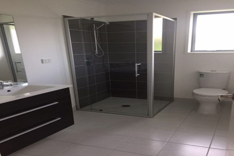 Photo of property in 36 Capriana Drive, Karaka, Papakura, 2113