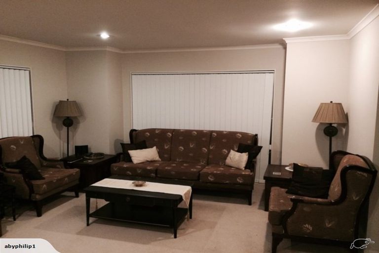 Photo of property in 80 South Kensington Way, Henderson, Auckland, 0612
