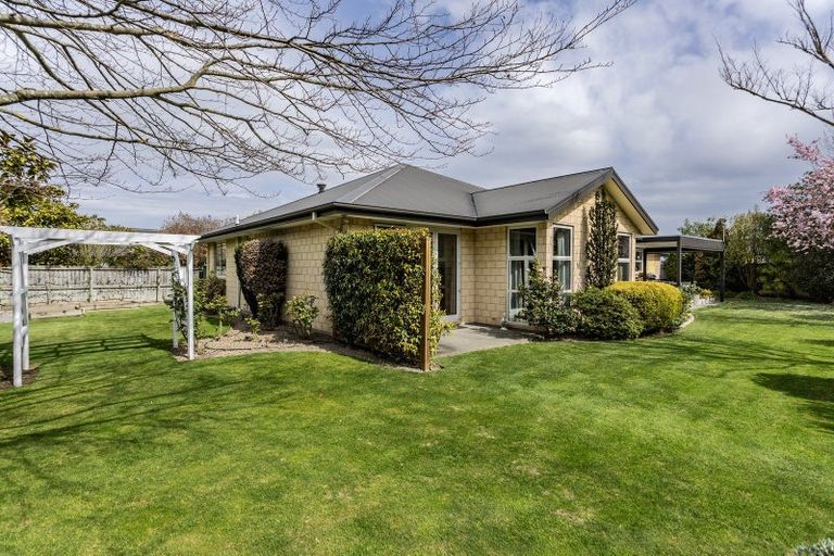 Photo of property in 38 Acacia Avenue, Rangiora, 7400