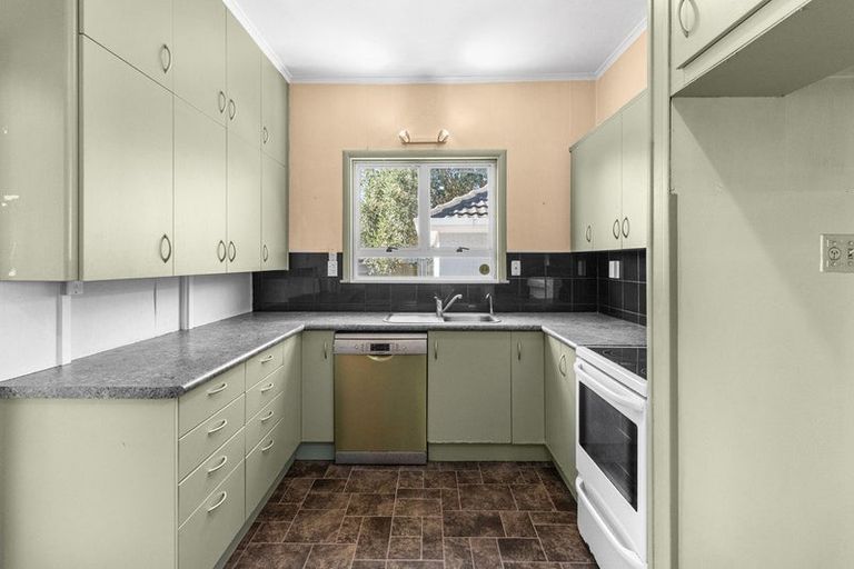 Photo of property in 27 Tokomaru Street, Welbourn, New Plymouth, 4312