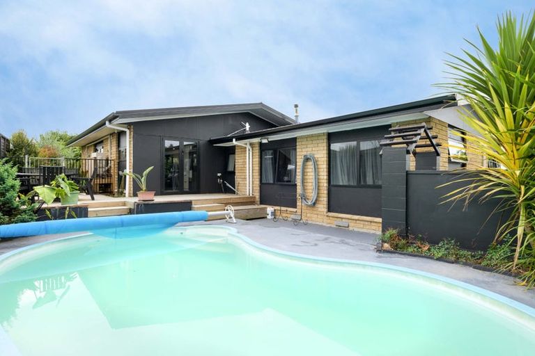 Photo of property in 11 Leonard Place, Dinsdale, Hamilton, 3204